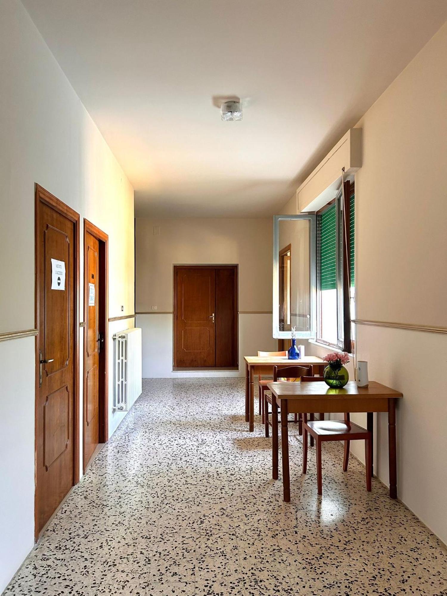 Ostello E Camere Private Prima Luce Foresteria Giulianova Εξωτερικό φωτογραφία
